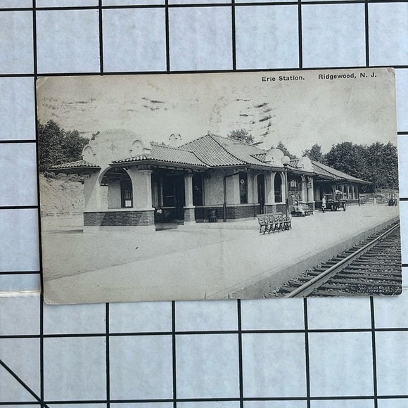 Antique postcard (1921) of Erie Station in Ridgewood, N.J. (Train Depot, 1921) - Picture 1 of 5